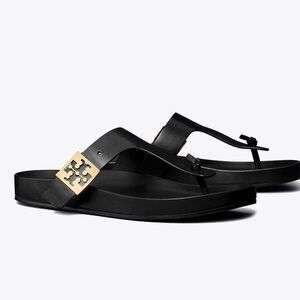 NWT Tory Burch size 9 black leather thong sandal with box and dust bag